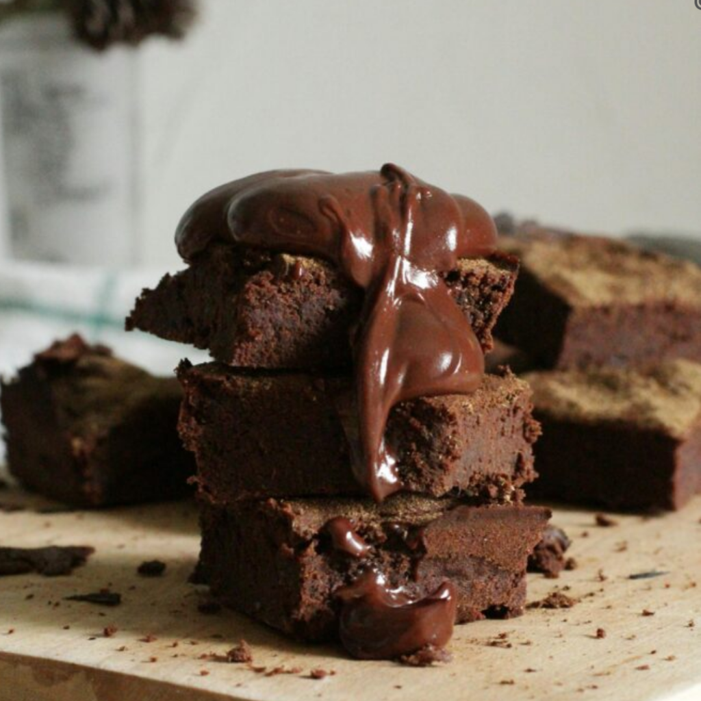 Bolo de Chocolate Molhadinho: Receita Fácil e Deliciosa